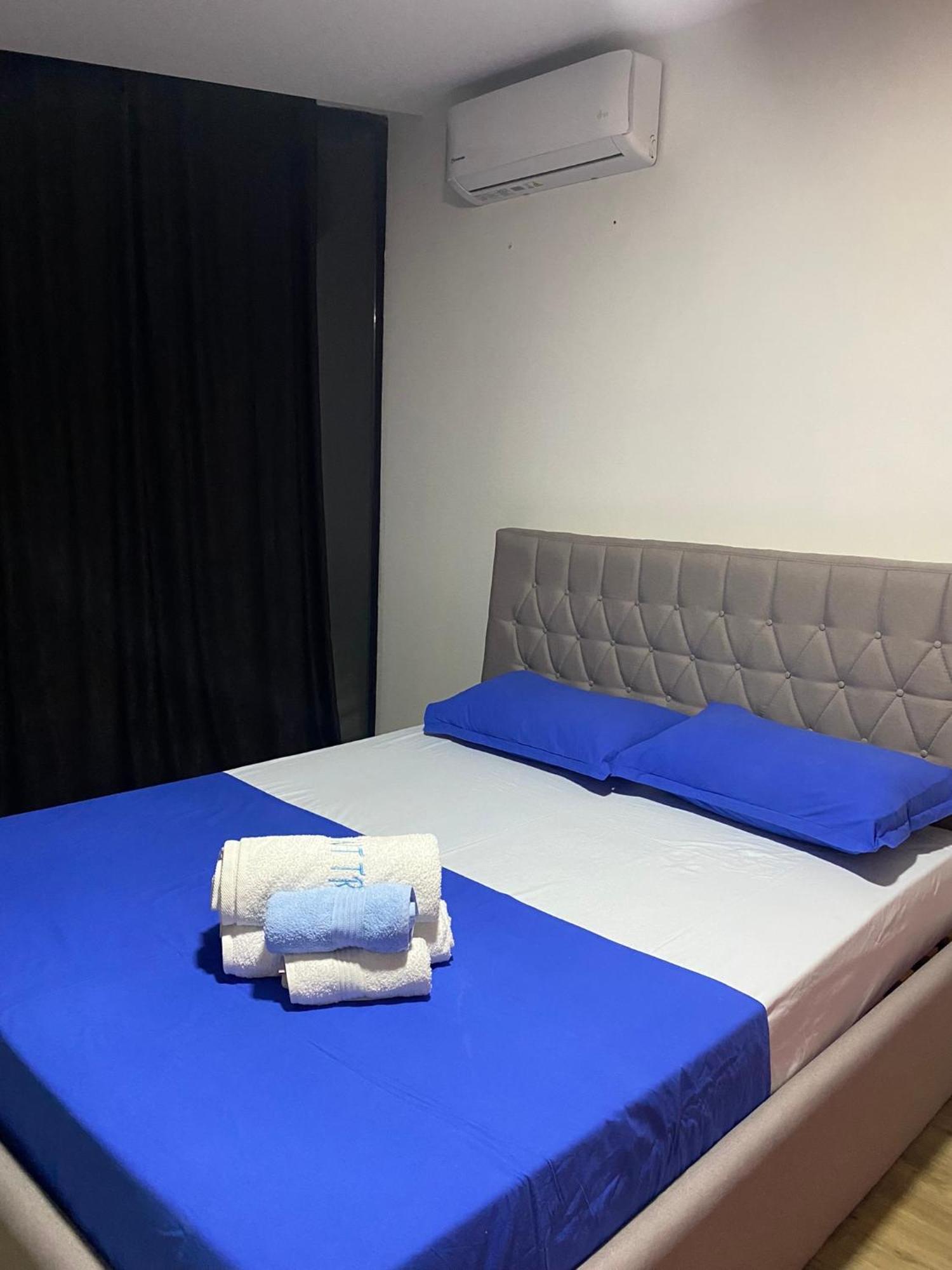 Saint Tropez Durres Hotel Bisht Kamez Exterior foto